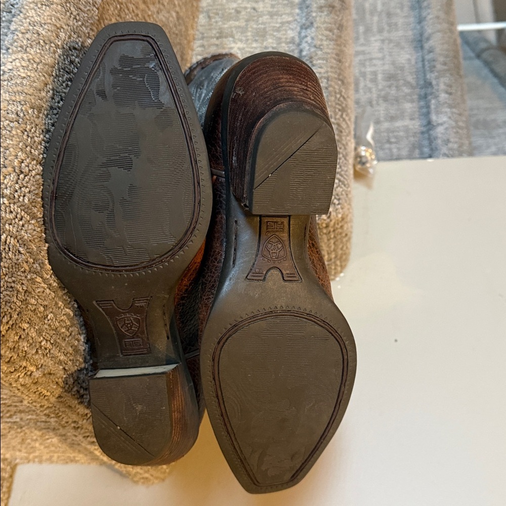 Gorgeous Ariat Daisy Cowboy Boots 7.5 - Picture 5 of 5